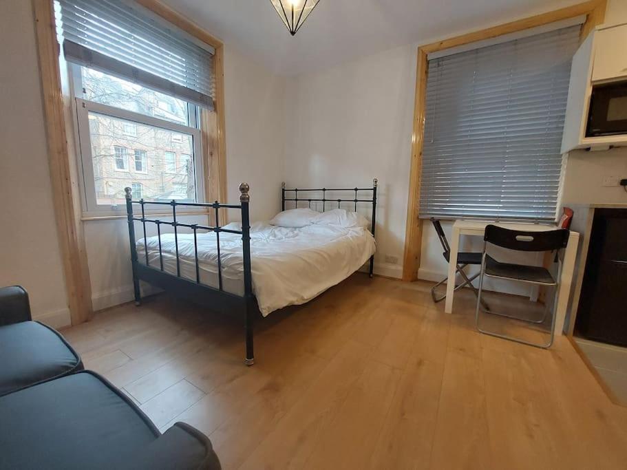 Newly Refurbished Studio Londra Exterior foto